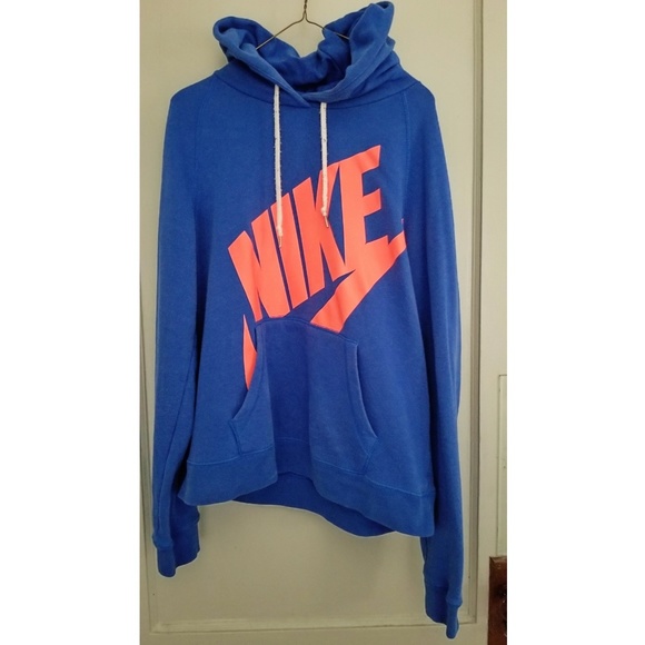 Nike Tops - Nike women's hoodie